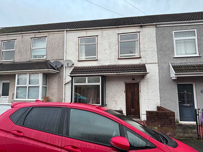3 Bedroom Terraced House To Rent In Fern Street, Swansea, SA5