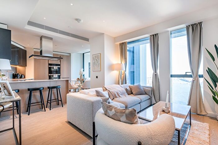 2 Bedroom Flat To Rent In Nine Elms Lane, London, SW8