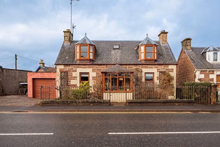 4 Bedroom Detached House For Sale In Perth Road, Blairgowrie, PH10