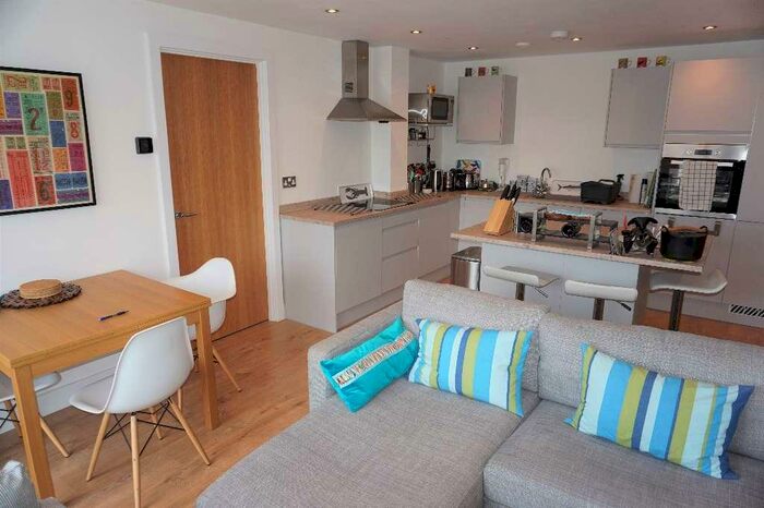 2 Bedroom Apartment To Rent In Leylands House, Leeds, LS9