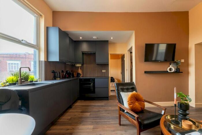 2 Bedroom Flat To Rent In Barbourne Road, Worcester, WR1