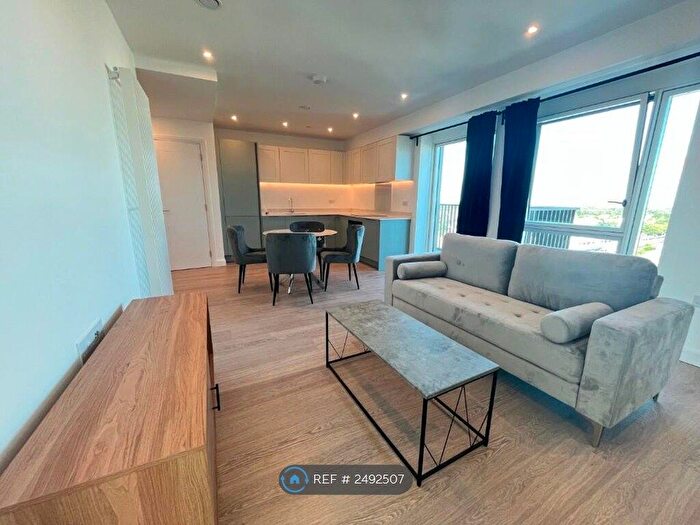 1 Bedroom Flat To Rent In Western Gateway, London, E16