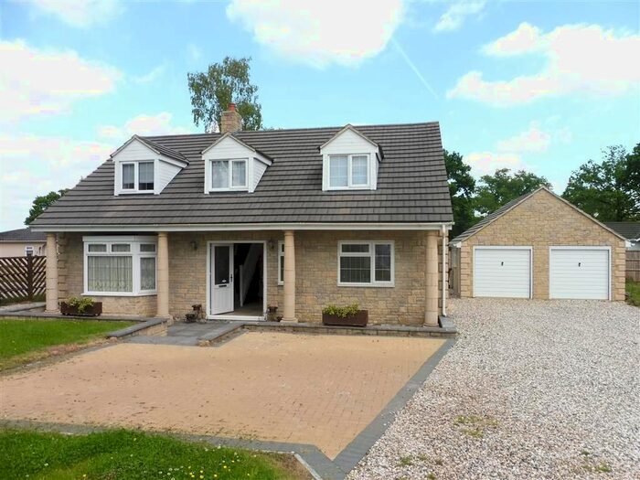 3 Bedroom Bungalow To Rent In Ram Hill, Coalpit Heath, Bristol BS36