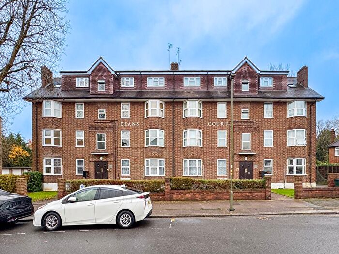 2 Bedroom Flat To Rent In Deans Court, Brook Avenue, Edgware, HA8