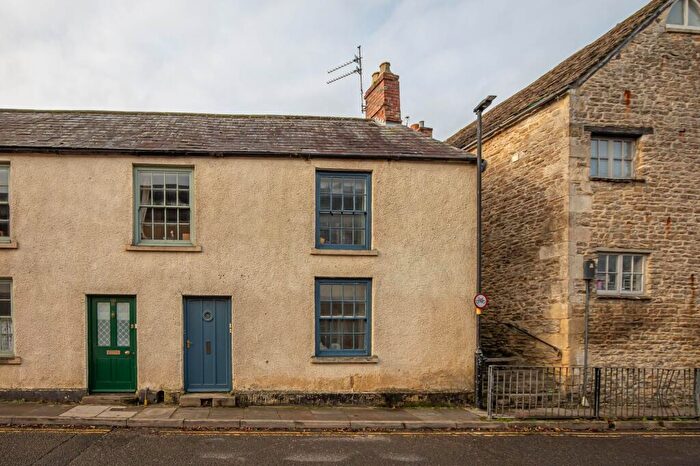 1 Bedroom Apartment To Rent In Oxford Street, Malmesbury, SN16