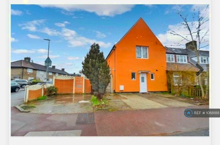 4 Bedroom End Of Terrace House To Rent In Blackborne Road, Dagenham, RM10