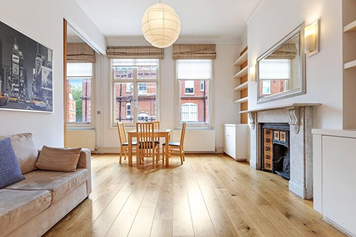 1 Bedroom Flat To Rent In Egerton Gardens, Knightsbridge, London, SW3