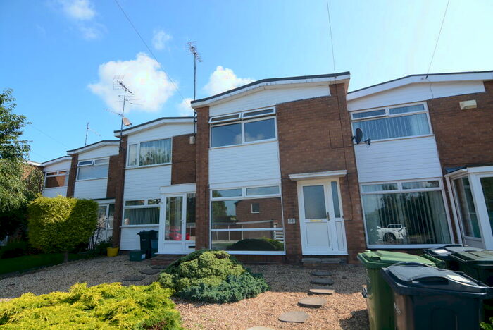 2 Bedroom Terraced House To Rent In Bevyl Road, Parkgate, CH64