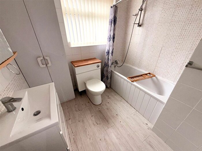 2 Bedroom Bungalow For Sale In Glenmore Avenue, Thornton-Cleveleys, Lancashire, FY5