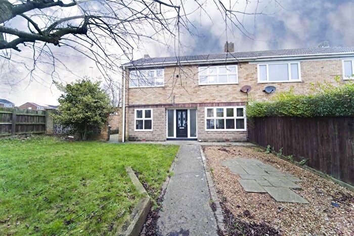 3 Bedroom Semi Detached House For Sale In Sandbanks Drive, Hartlepool, TS24