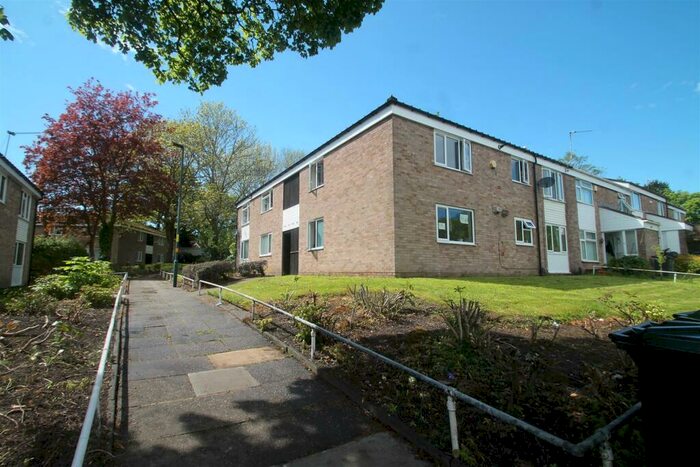 2 Bedroom Apartment To Rent In Leahurst Crescent, Harborne, Birmingham, B17