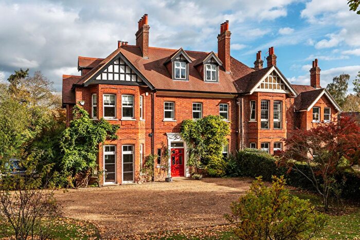 5 Bedroom Semi-Detached House For Sale In Eastbourne Road, Blindley Heath, Lingfield, Surrey, RH7