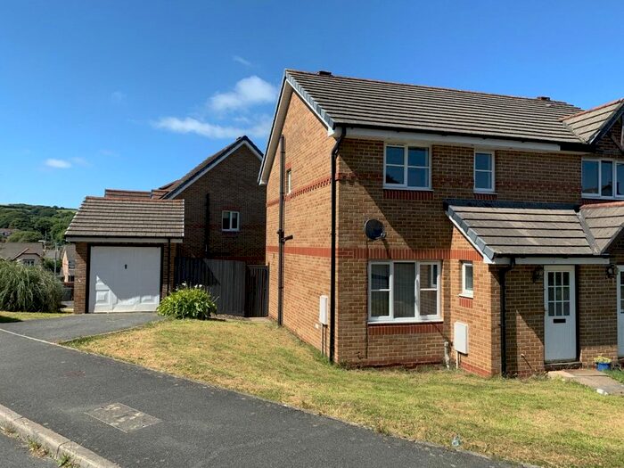 3 Bedroom Semi-Detached House To Rent In Manor View, Par, Cornwall, PL24