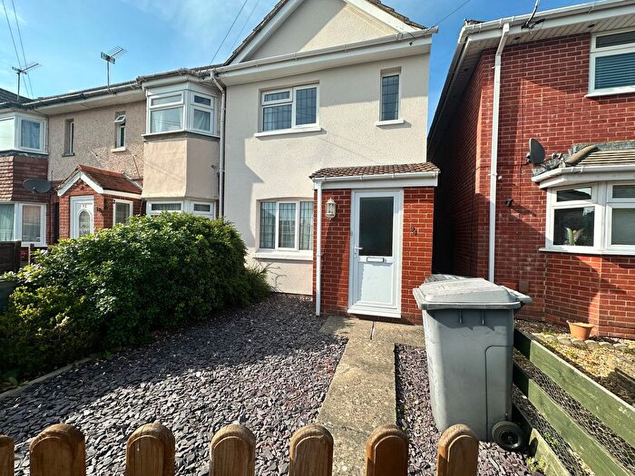 2 Bedroom Property To Rent In Castle Road, Bournemouth, BH9
