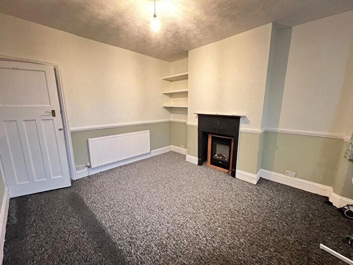 3 Bedroom Terraced House To Rent In Hall Green Rd, Coventry, CV6