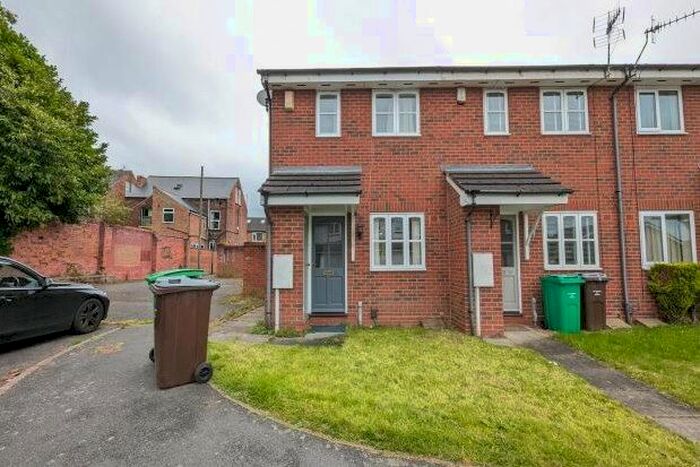 2 Bedroom End Of Terrace House To Rent In Sandpiper Way, Nottingham, NG7