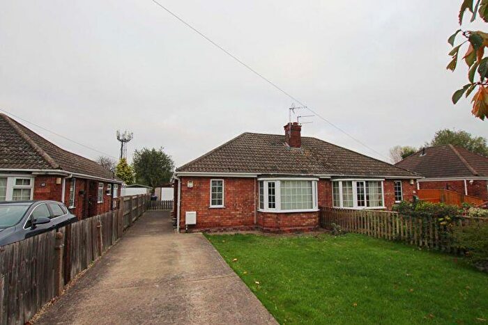 2 Bedroom Semi-Detached Bungalow To Rent In Manby Road, Immingham, DN40