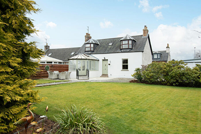 3 Bedroom Cottage For Sale In Main Street, Luthermuir, AB30