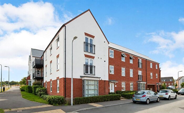 2 Bedroom Detached House For Sale In Bremner Way, Wokingham, Berkshire, RG40