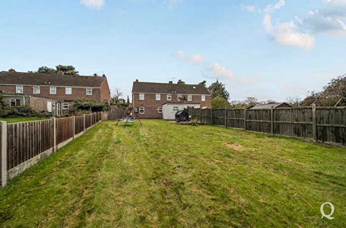 3 Bedroom Semi-detached House For Sale In Horn Hill, Milstead, Sittingbourne, Kent, ME9