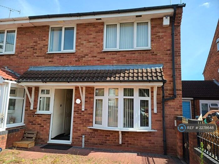 4 Bedroom Semi-Detached House To Rent In Vaughton Street, Birmingham, B12
