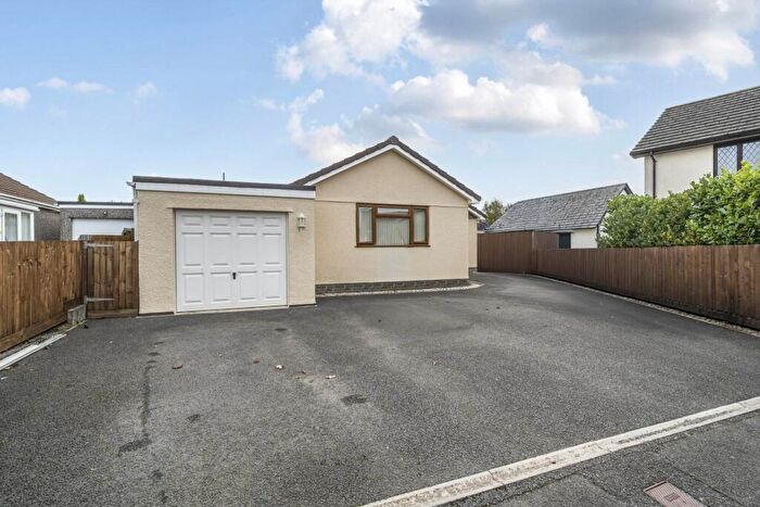 3 Bedroom Bungalow For Sale In Callington, PL17