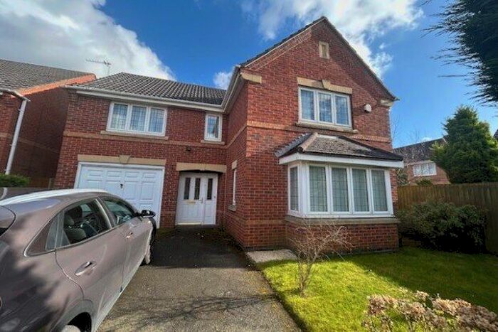 4 Bedroom Detached House To Rent In Heigham Gardens, St. Helens, WA9