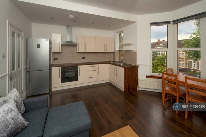 3 Bedroom Flat To Rent In Fishponds Road, Fishponds, Bristol, BS16