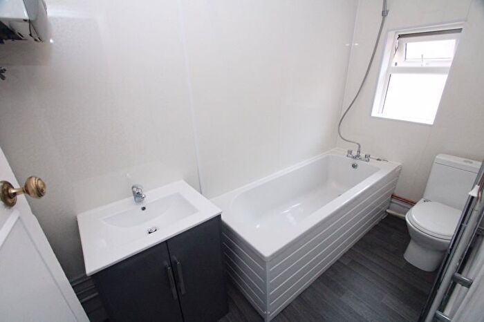 1 Bedroom Flat To Rent In Beaconsfield Terrace, NN1