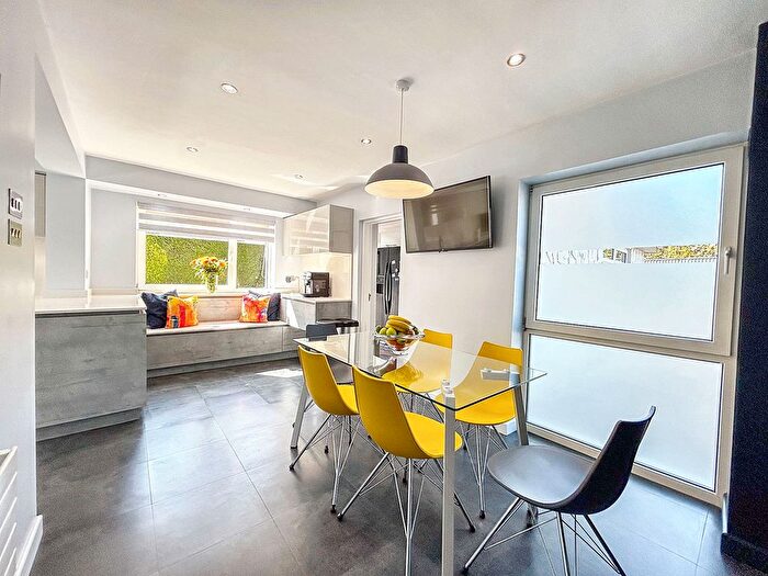 4 Bedroom Detached House For Sale In Newport Road, St. Mellons, CF3