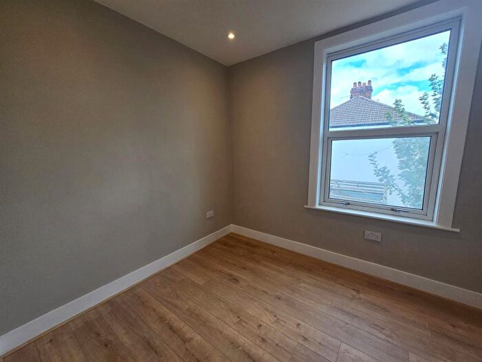1 Bedroom Flat To Rent In Lonsdale Road, South Norwood, London, SE25