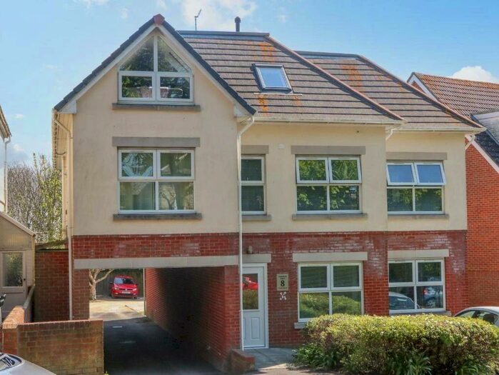 2 Bedroom Flat To Rent In Verne Road - Weymouth, DT4