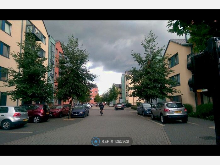 2 Bedroom Flat To Rent In Union Lane, Isleworth TW7