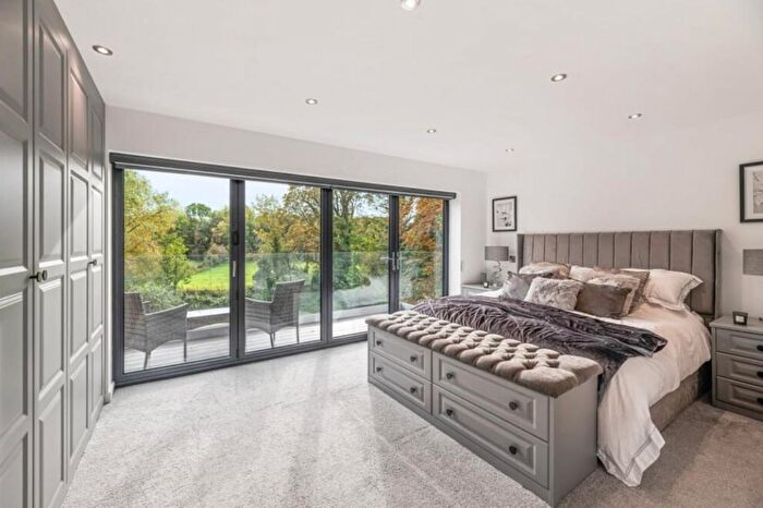 5 Bedroom Detached House For Sale In West View Road, Norley, Frodsham, WA6