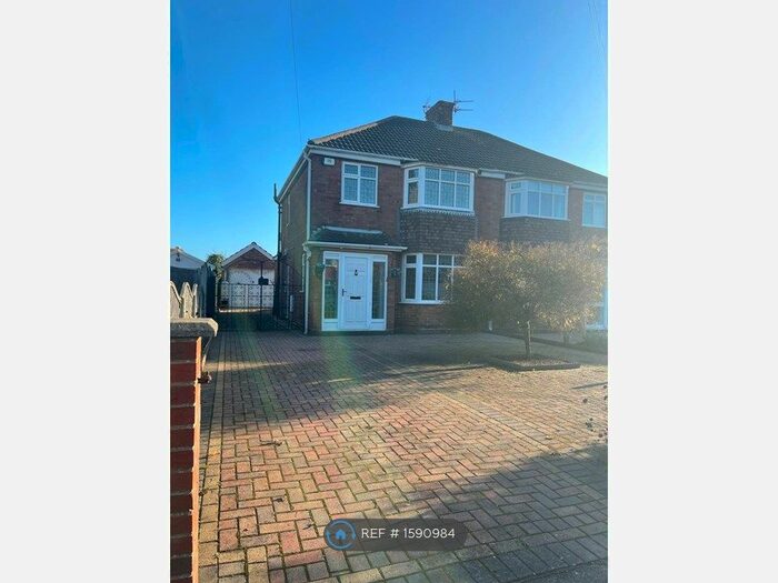 3 Bedroom Semi-Detached House To Rent In Rosemary Avenue, Grimsby, DN34