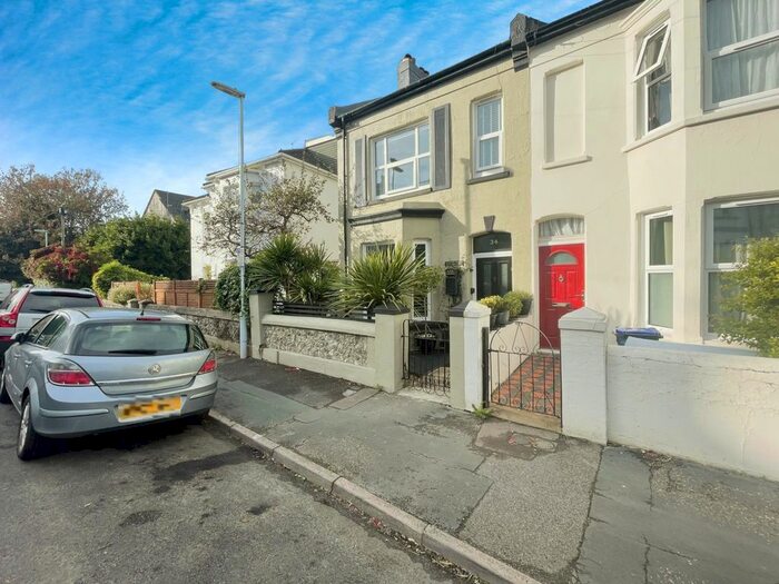 3 Bedroom End Of Terrace House To Rent In Wenban Road, Worthing, BN11