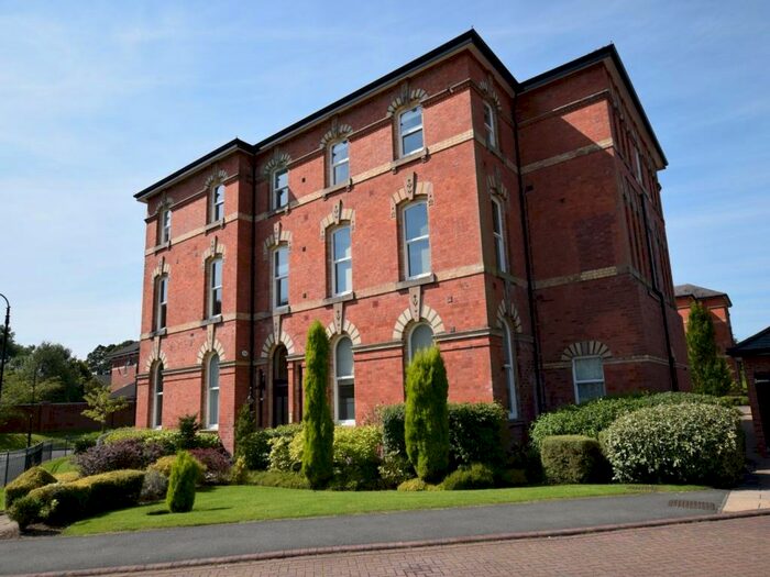 2 Bedroom Apartment To Rent In Kensington Square, Macclesfield, SK10