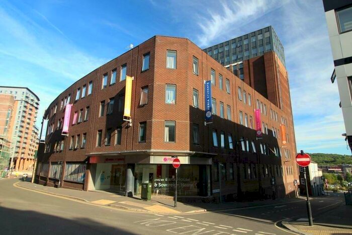 1 Bedroom Apartment To Rent In Queen Street, Sheffield, South Yorkshire, S1