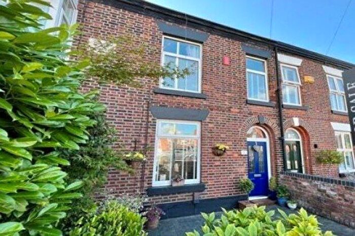 3 Bedroom Property To Rent In Hibbert Lane, Stockport, SK6