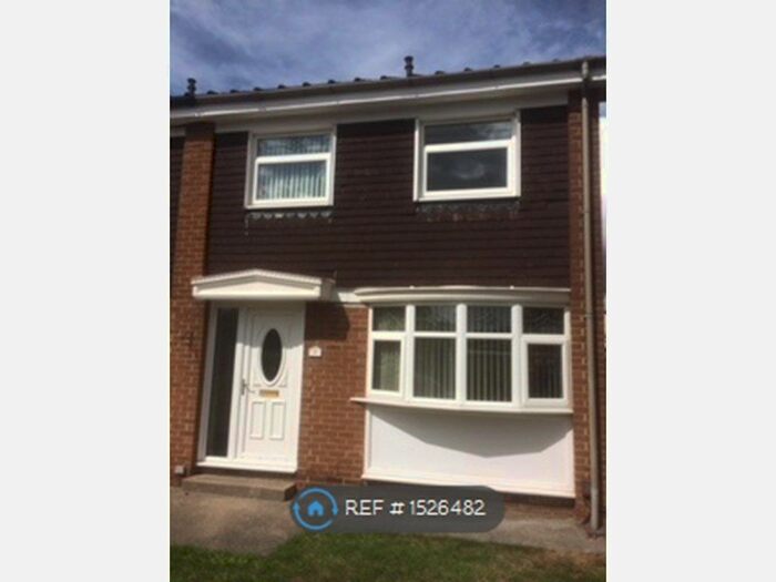 3 Bedroom Semi-Detached House To Rent In Blackburn Close, Stockton-On-Tees, TS19