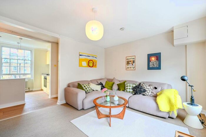 2 Bedroom Flat To Rent In Sekforde Street, Islington, London, EC1R