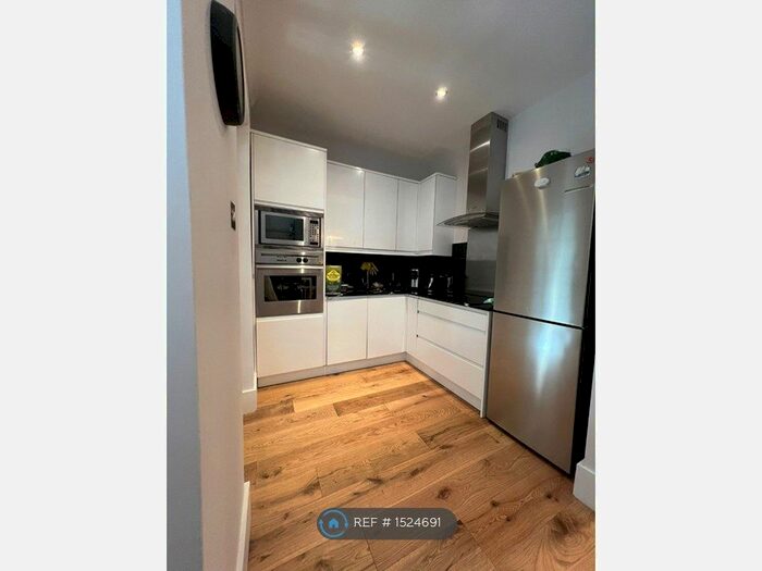 1 Bedroom Flat To Rent In Holland Road, London, W14