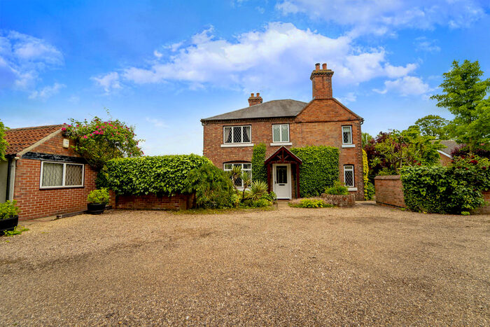 4 Bedroom Detached House For Sale In Orchard Farm, Cropwell Bishop, NG12