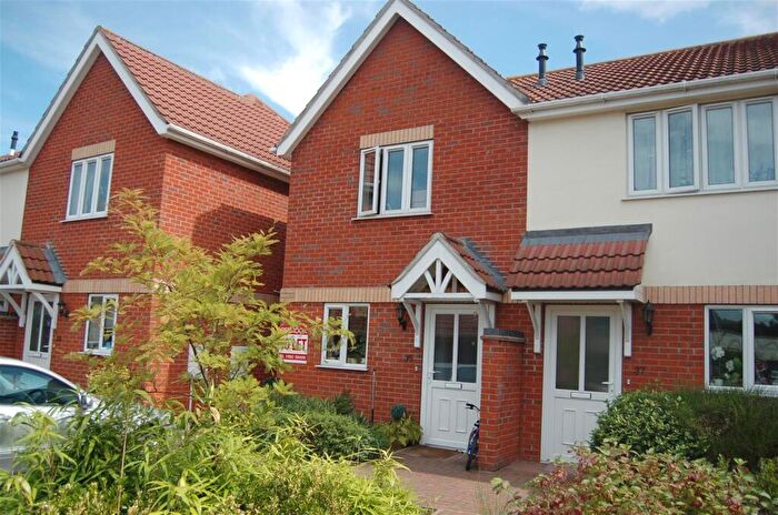 2 Bedroom End Of Terrace House To Rent In Hickman Court, Gainsborough, DN21