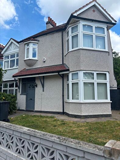 6 Bedroom Flat To Rent In Estreham Road, London, SW16