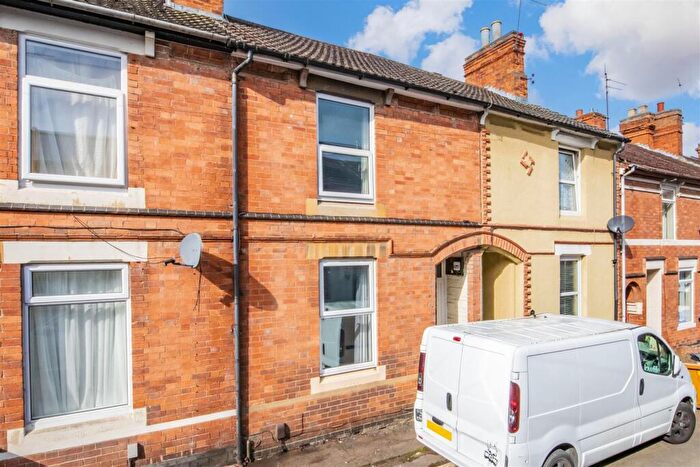 2 Bedroom Terraced House To Rent In Ford Street, Kettering, NN16