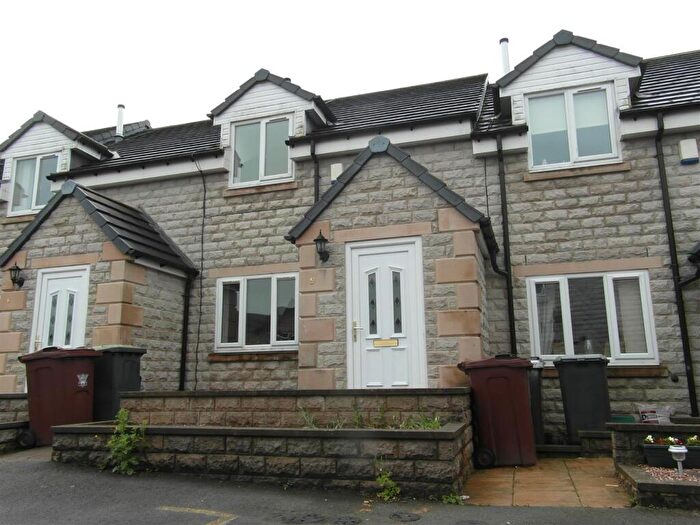Terraced House To Rent In Church ViewHarpur HillBuxtonDerbyshire, SK17
