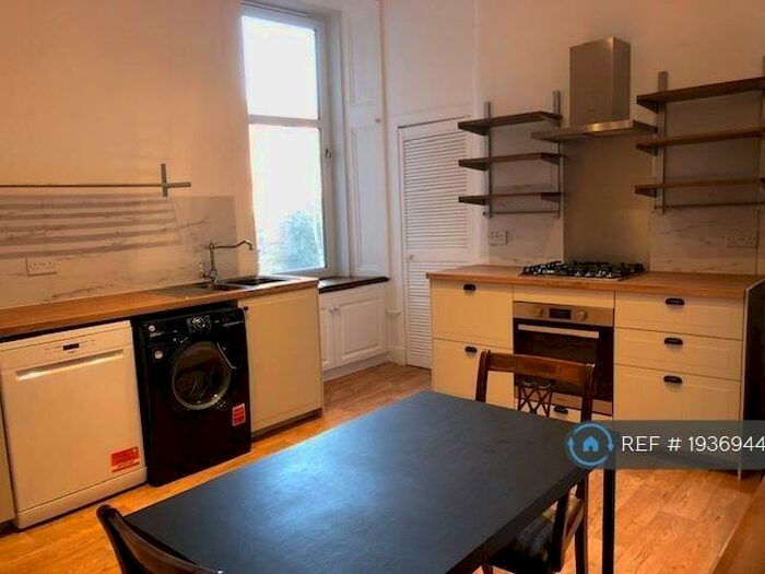 2 Bedroom Flat To Rent In West Princes Street, Glasgow, G4