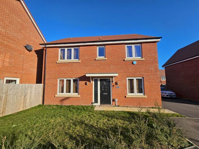 4 Bedroom Property To Rent In Furrow Close, Middlebeck, Newark, NG24