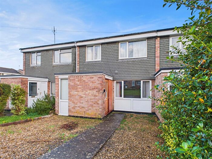 3 Bedroom Terraced House For Sale In Queens Crescent, Chippenham, SN14